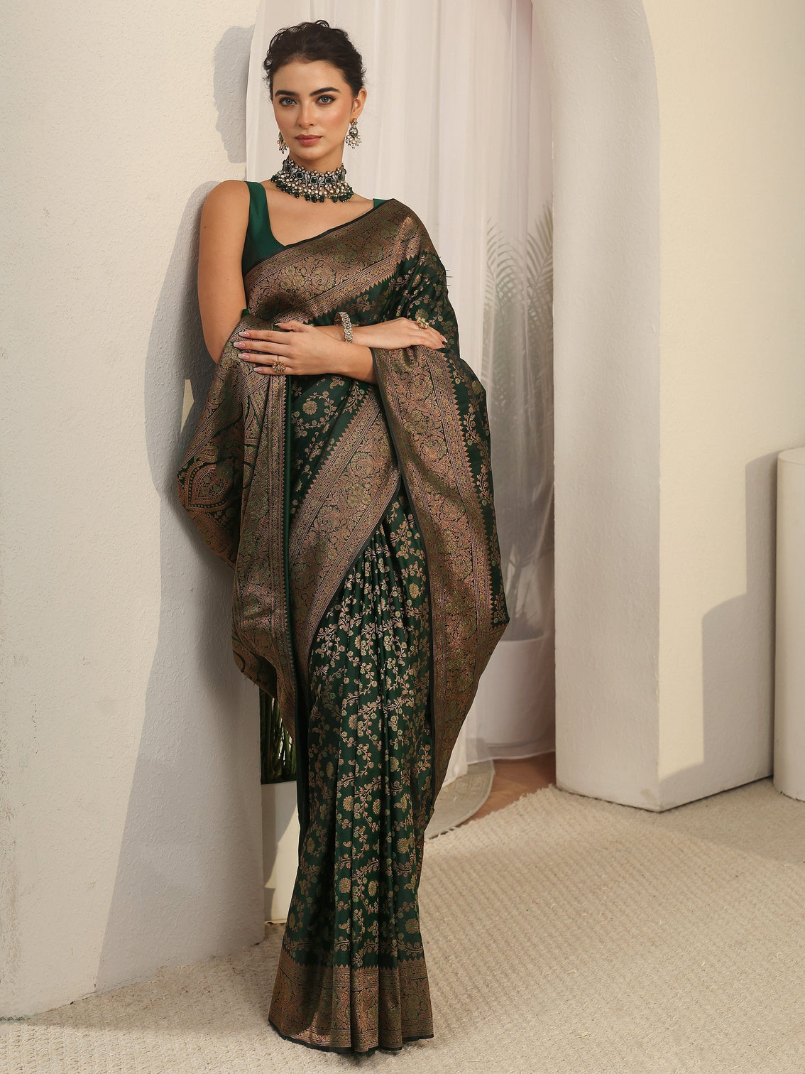 Mameraa Jungle Green Floral Banarasi Silk Blend Saree