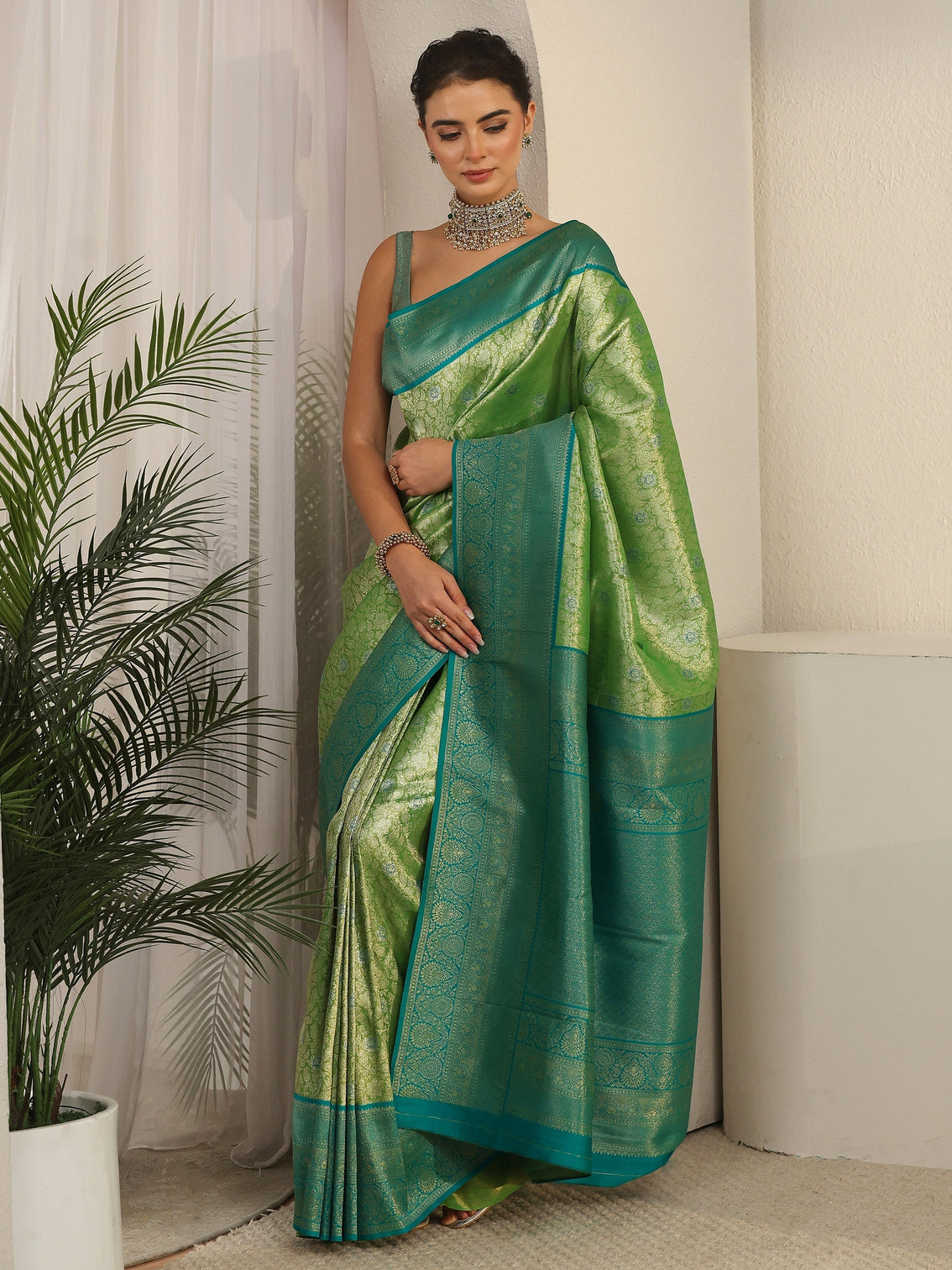 Mameraa Light Green and Dark Green Floral Woven Design Silk Blend Saree