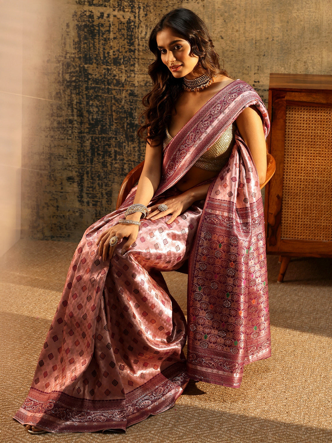 Mameraa Lilac Woven Silk Blend Saree with Paisley Embellished Border