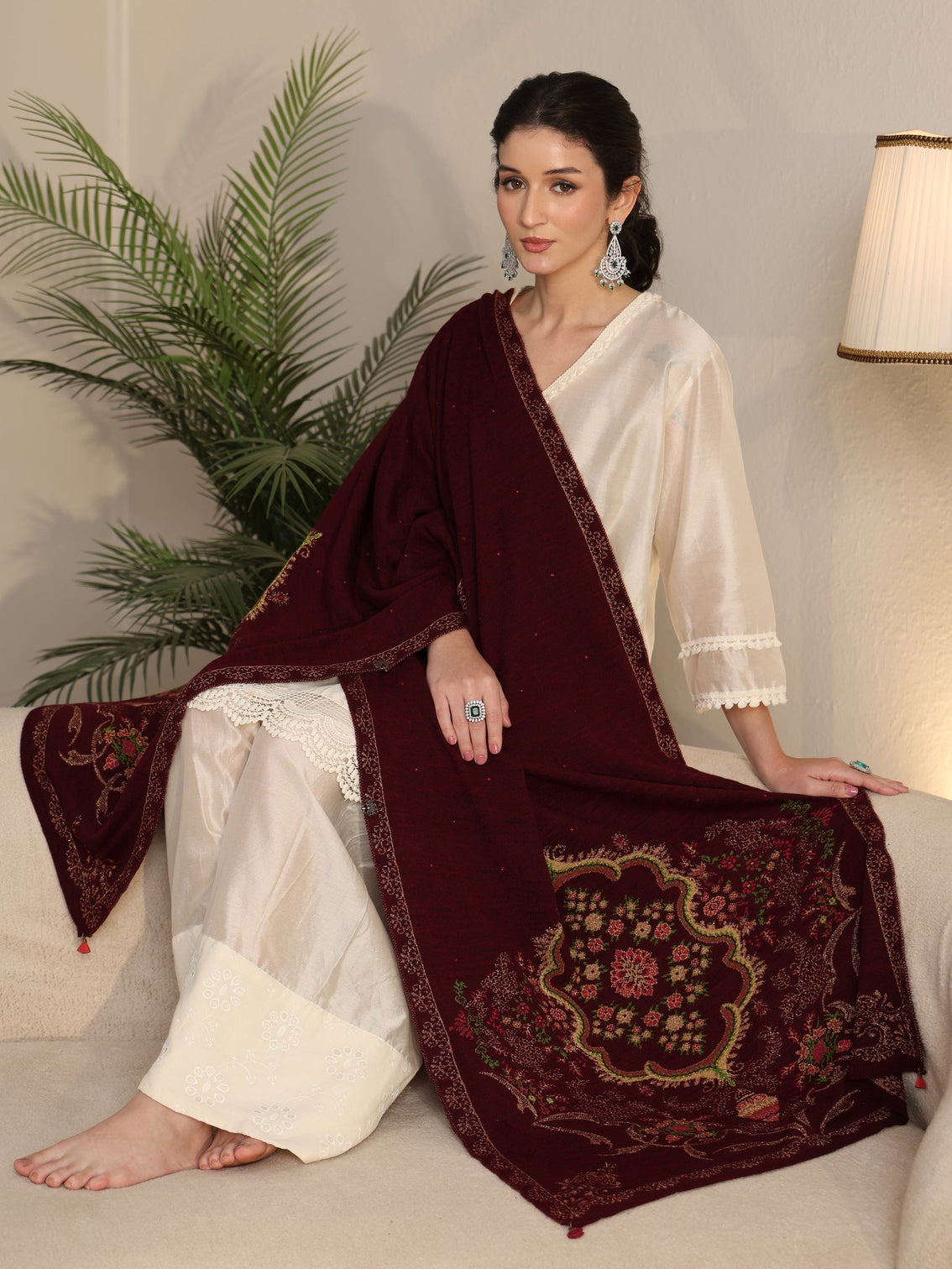 Mameraa Maroon Floral Knitted Acrylic Wrap Shawl