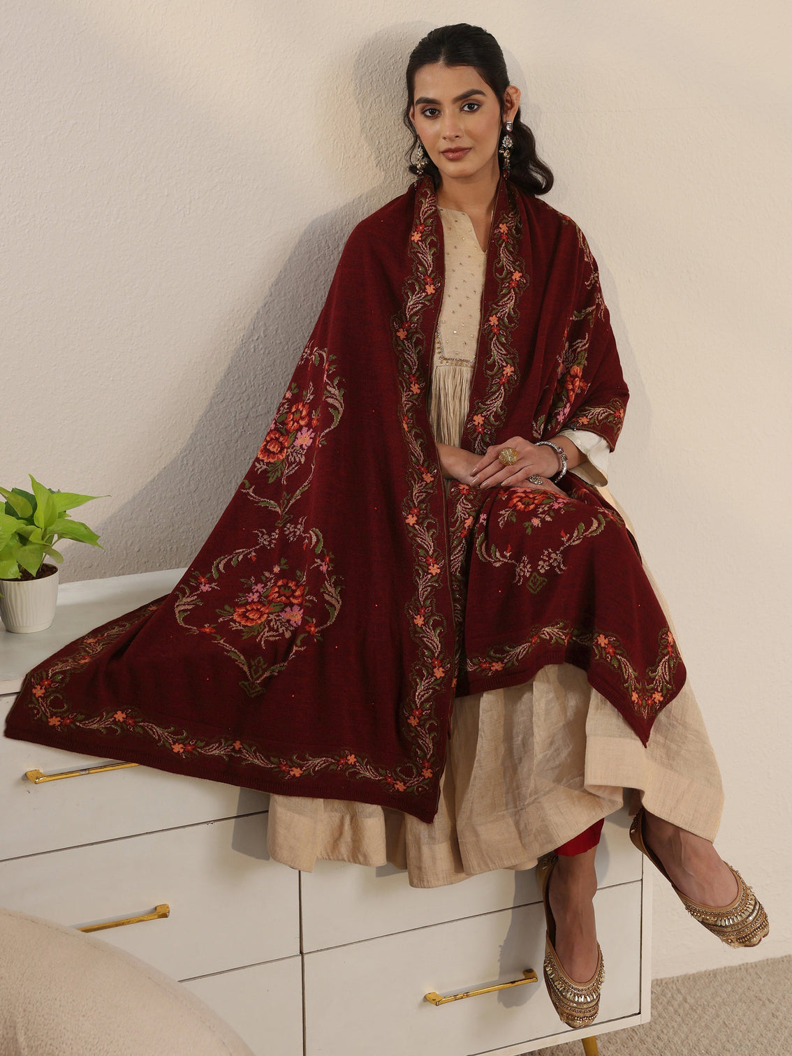 Mameraa Maroon Floral Knitted Acrylic Wrap Shawl