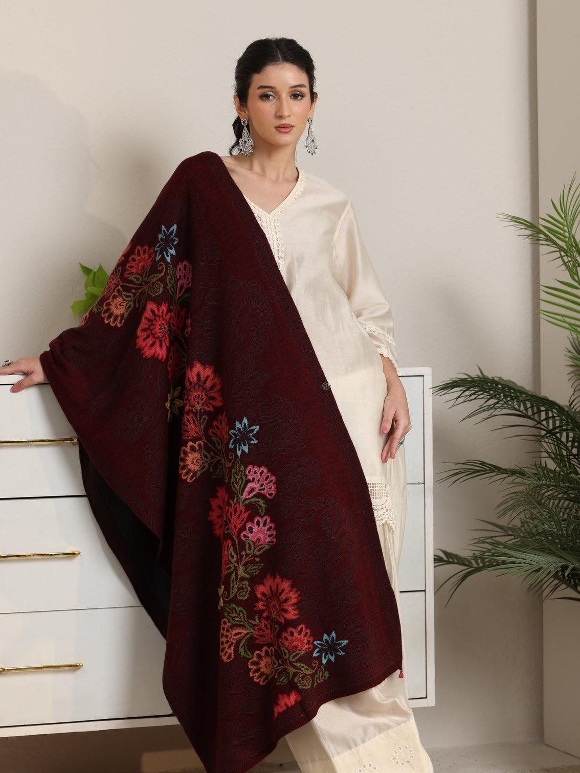 Mameraa Maroon Floral Knitted Acrylic Wrap Shawl