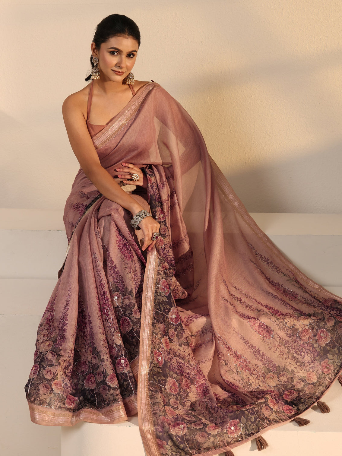 Mameraa Mauve Floral Printed Cotton Blend Tassel Saree