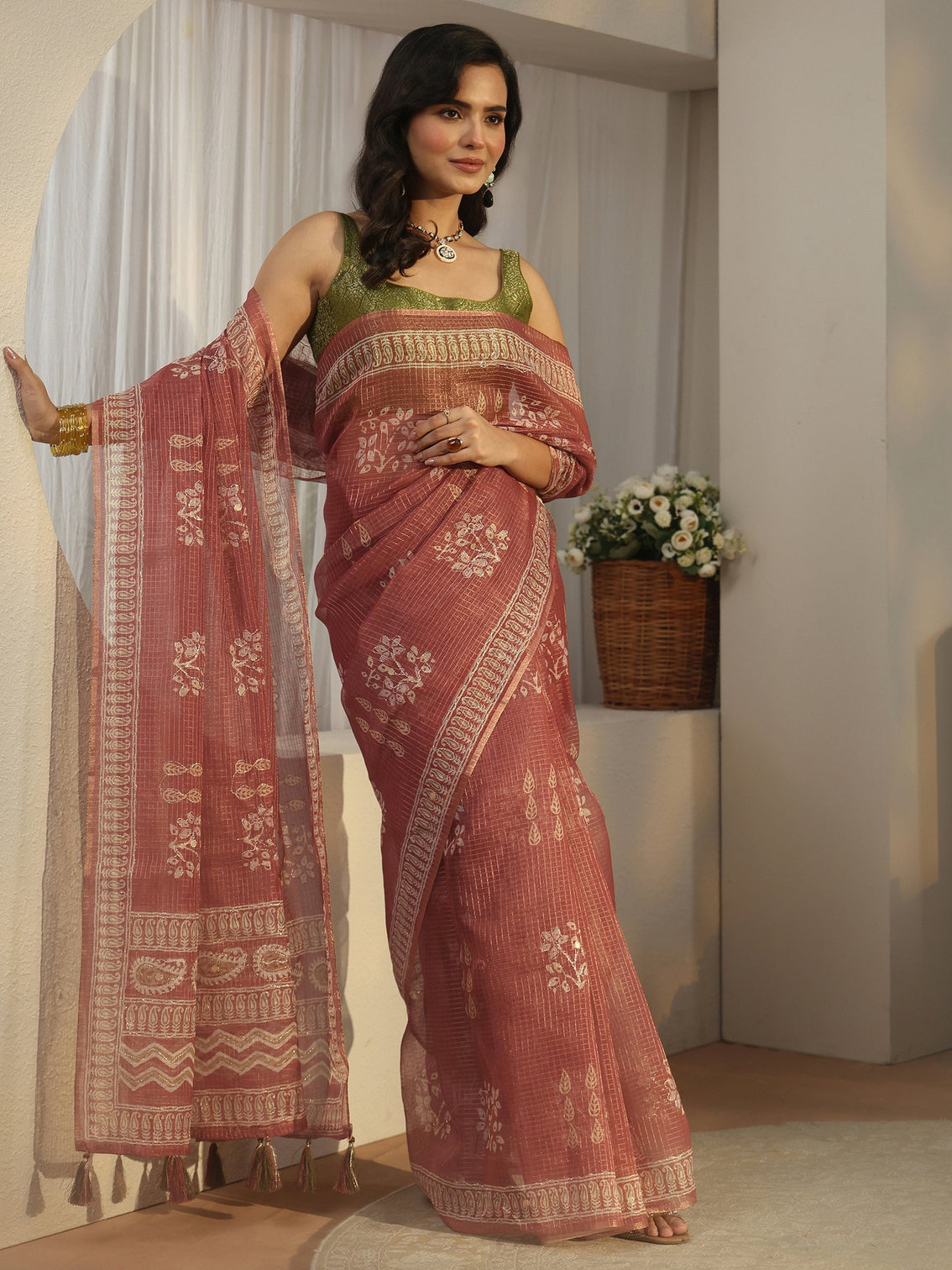 Mameraa Mauve Floral Printed Silk Blend Saree