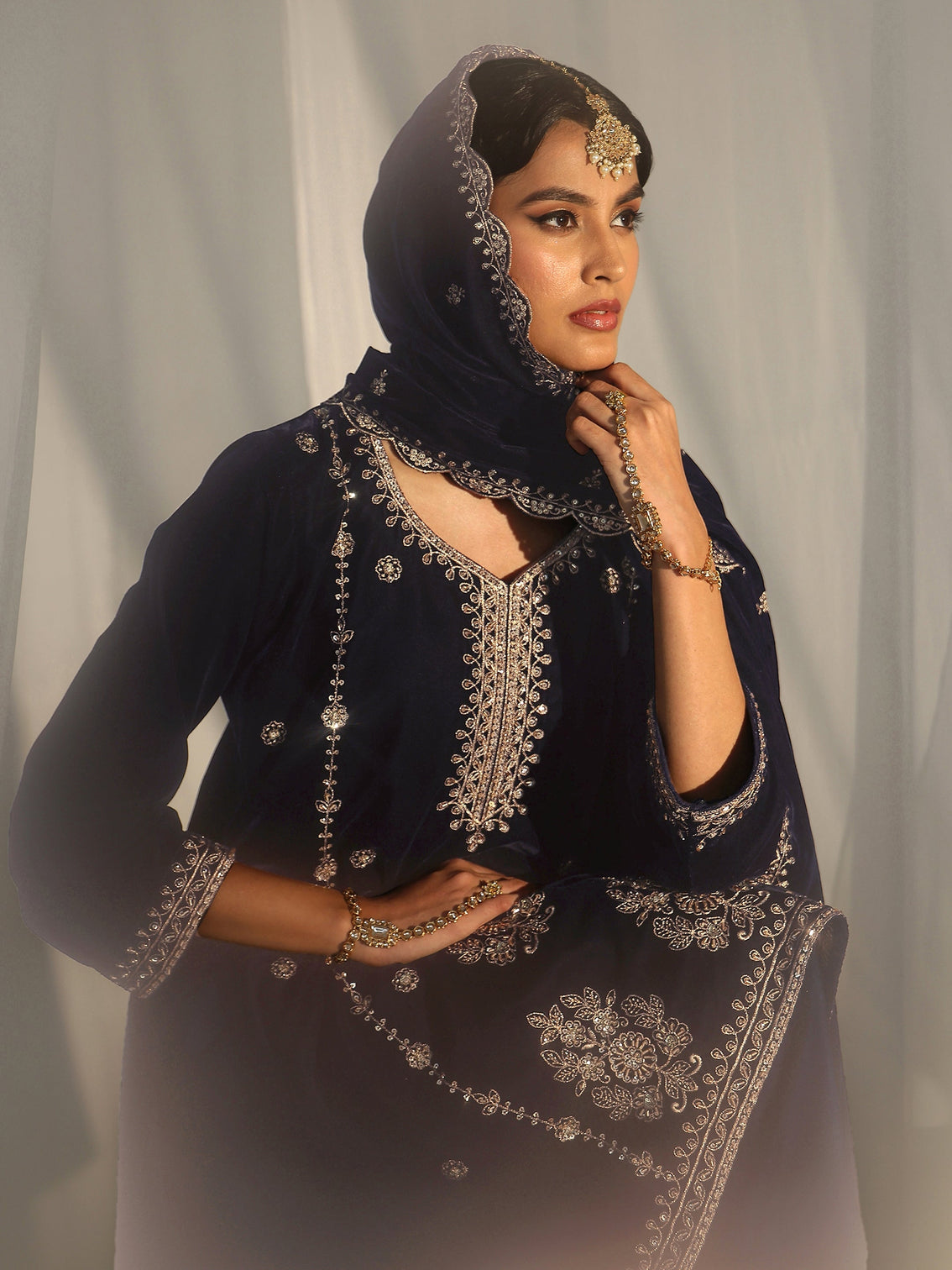 Mameraa Navy Blue Floral Embroidered Velvet Straight Suit Set
