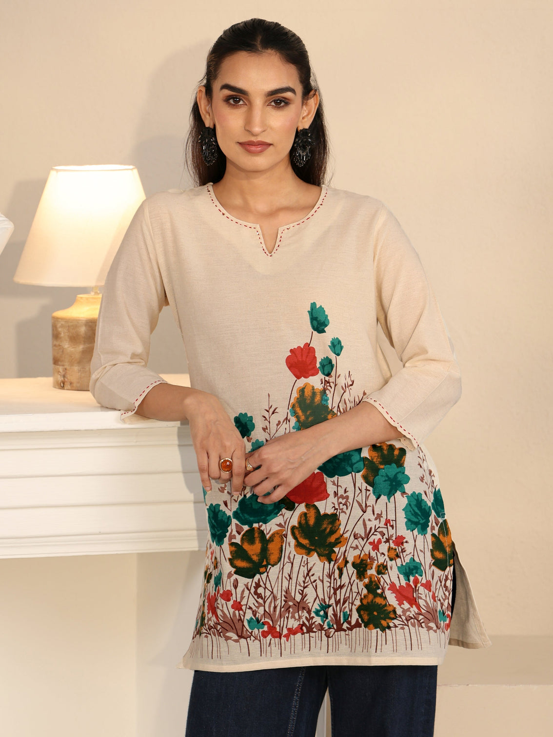 Mameraa Off White Floral Printed Cotton Blend Short Kurti
