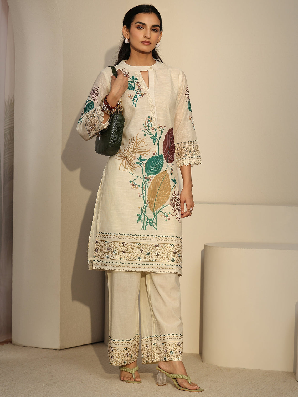 Mameraa Off White Floral Printed Linen Co-Ord Set