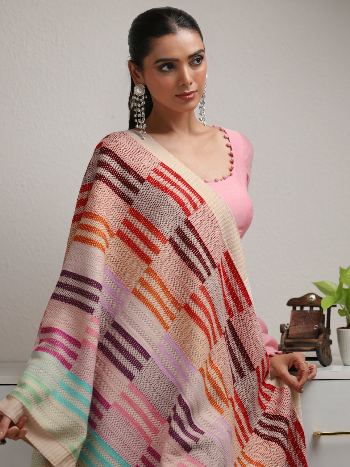 Mameraa Off White Geometric Knitted Acrylic Wrap Shawl