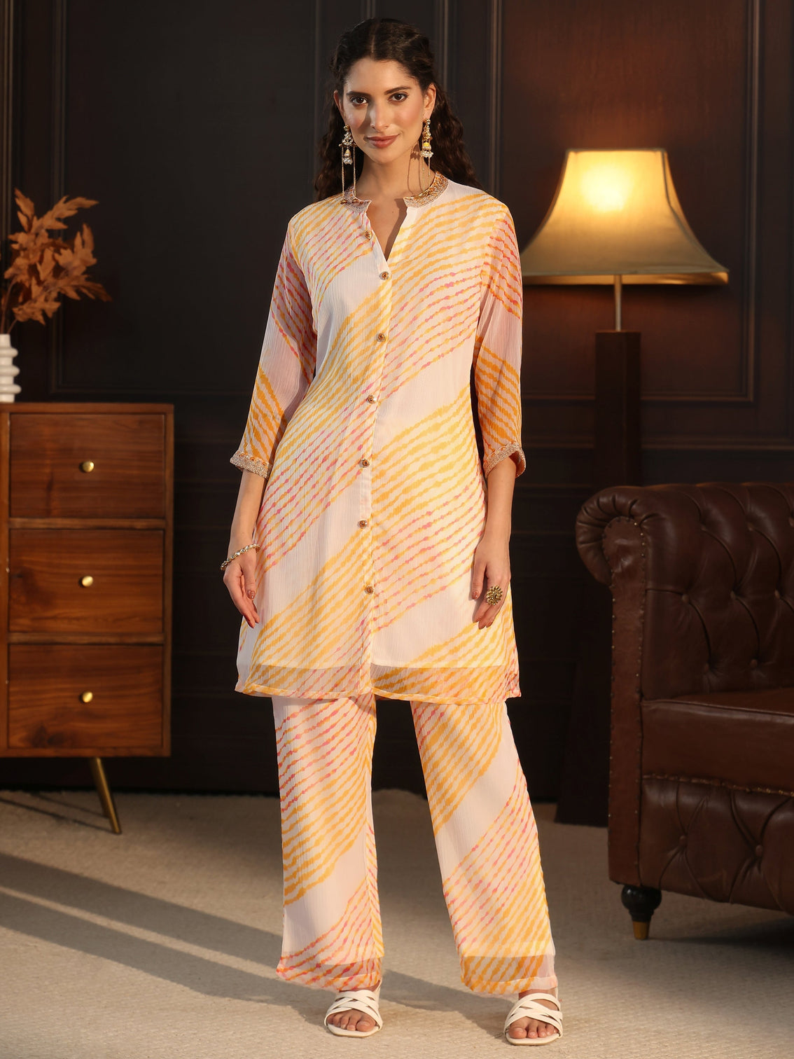 Mameraa Off White Leheriya Printed Chiffon Co-Ord Set