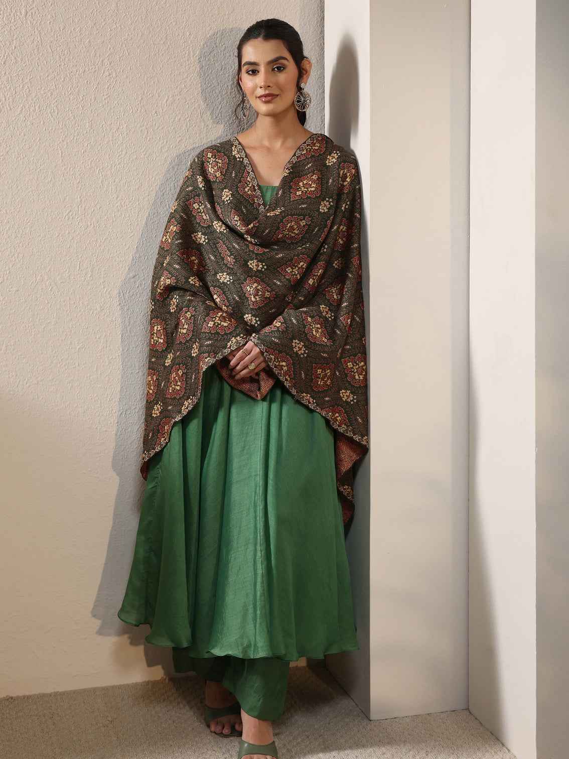 Mameraa Olive Green Ethnic Knitted Acrylic Wrap Shawl