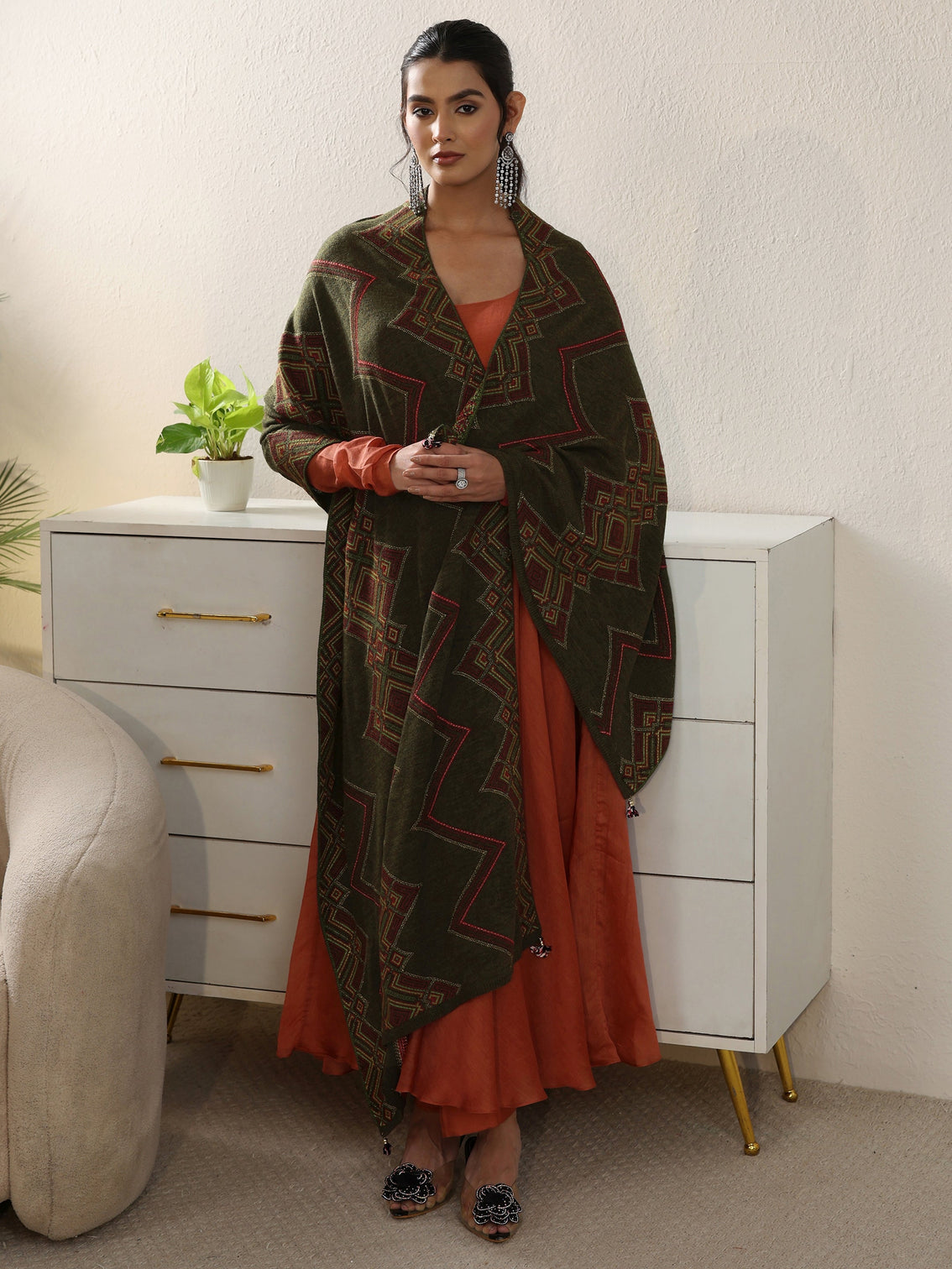 Mameraa Olive Green Geometric Knitted Acrylic Wrap Shawl