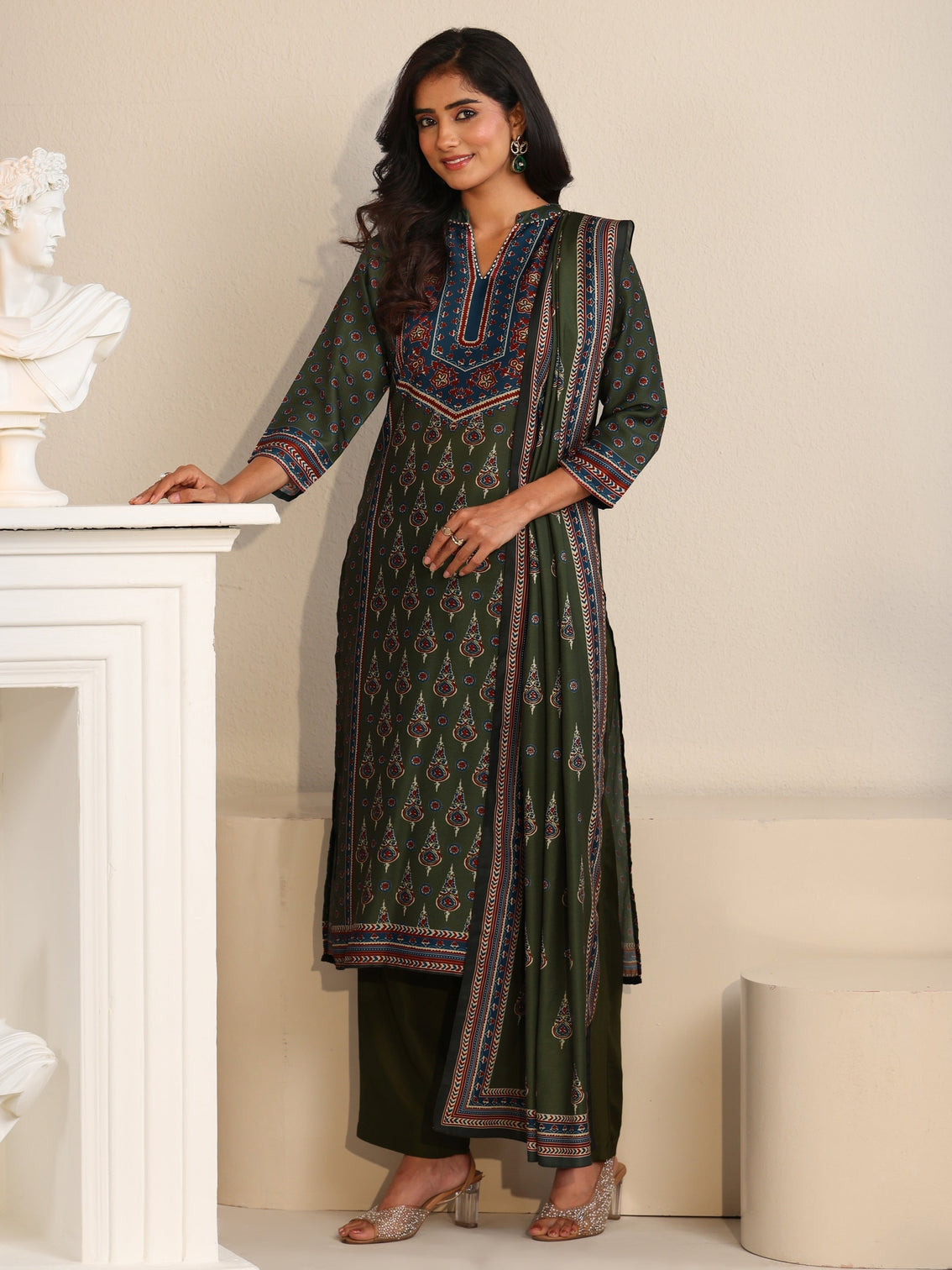 Mameraa Olive Green Printed Muslin Straight Suit Set