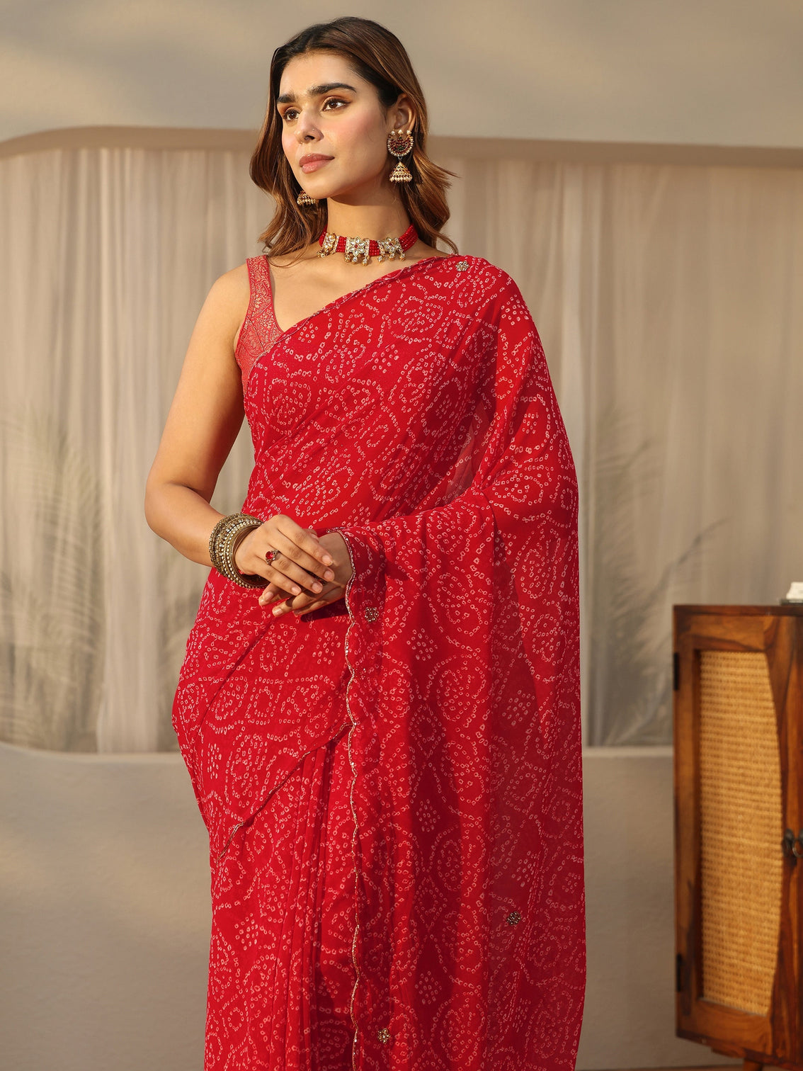 Mameraa Red Bandhani Printed Chiffon Saree with Applique Design