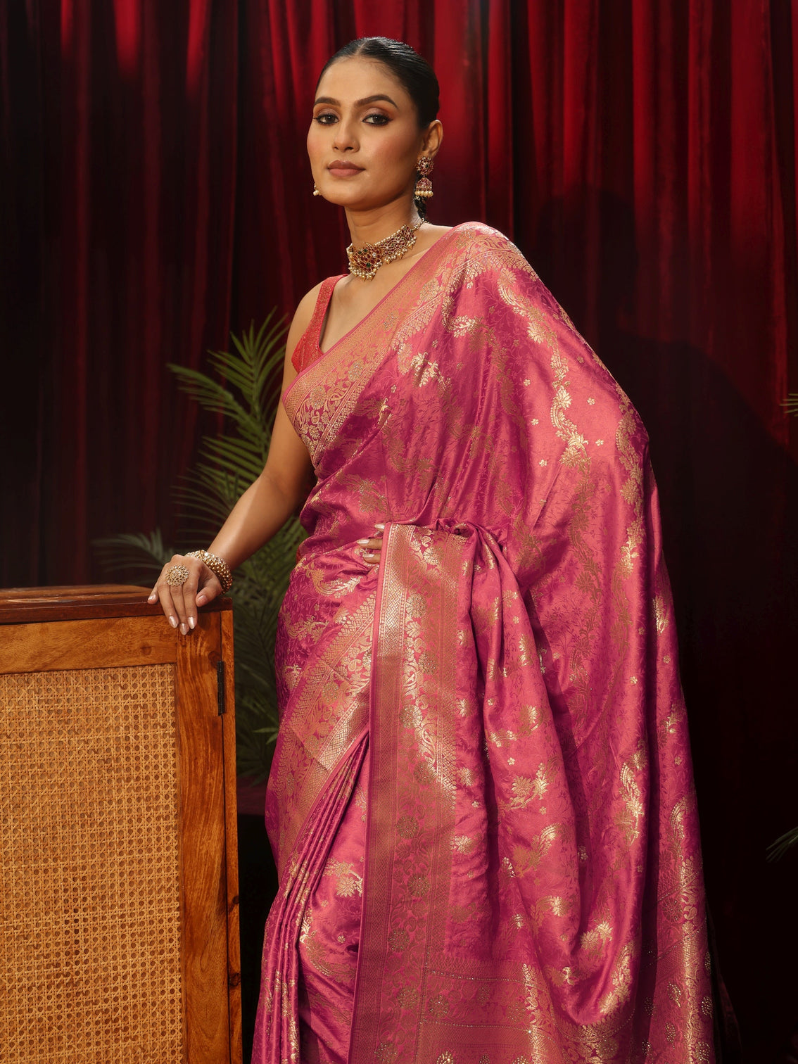 Mameraa Rose Pink Banarasi Silk Blend Saree