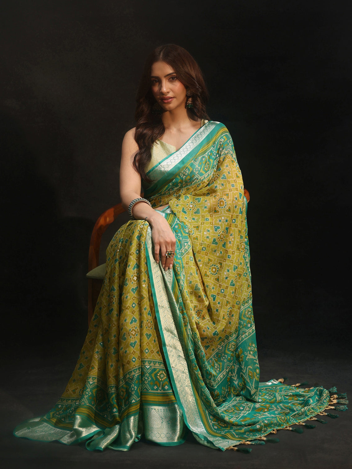 Mameraa Sea Green Patola Printed Chiffon Saree