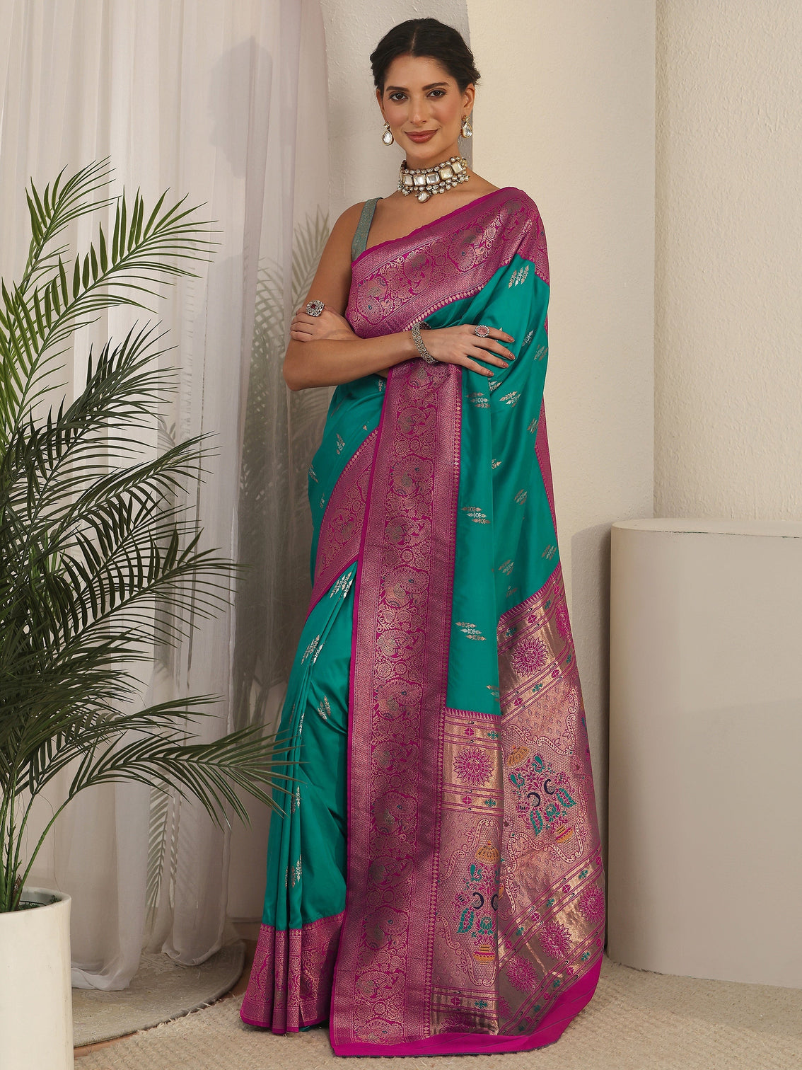 Mameraa Sea Green and Pink Silk Blend Paithani Saree
