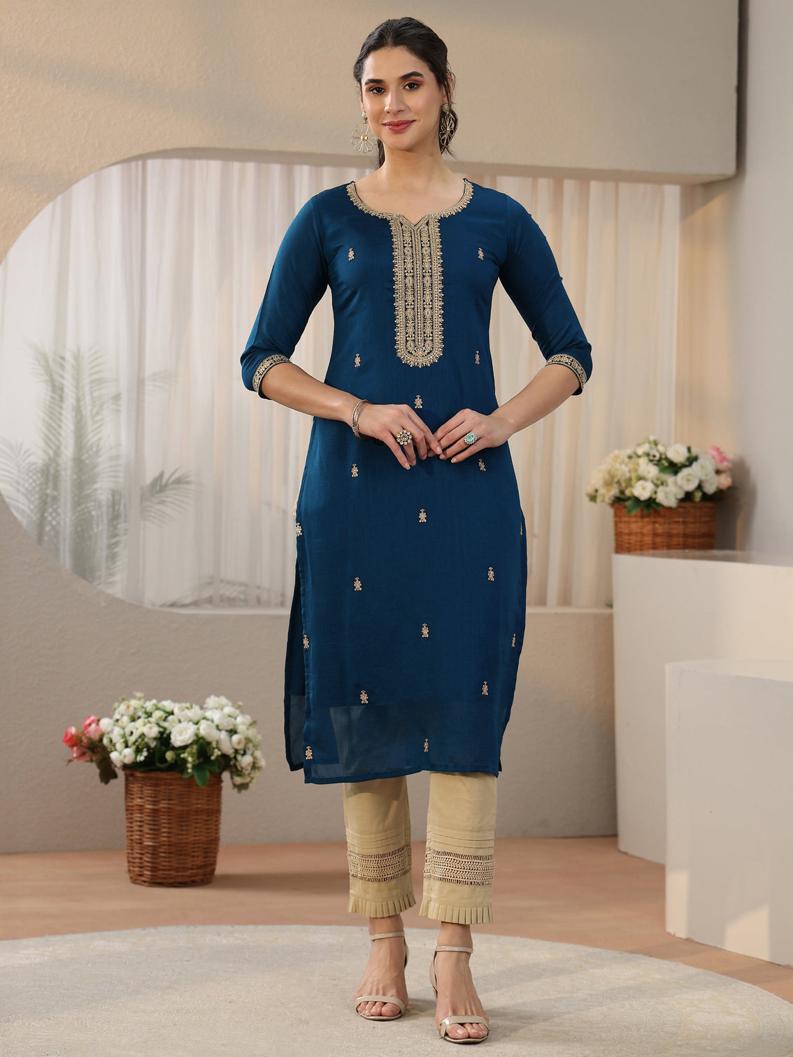 Mameraa Teal Blue Embroidered Silk Blend Straight Kurta
