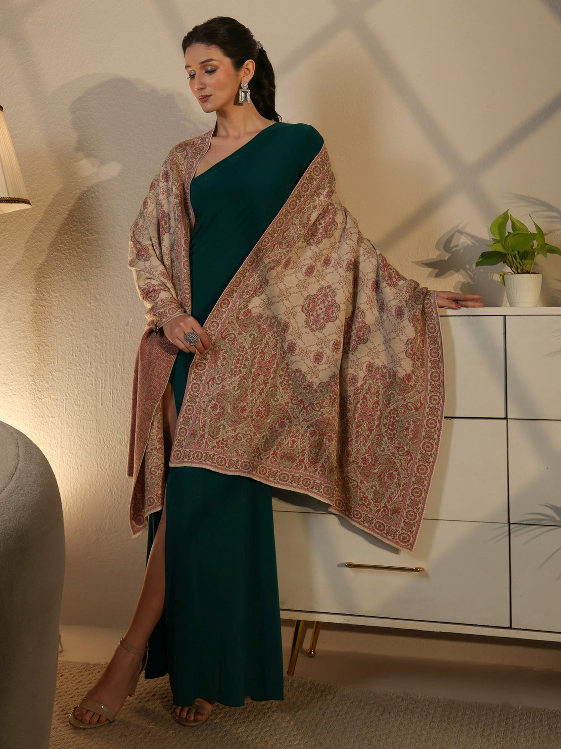 Mameraa White Ethnic Knitted Acrylic Wrap Shawl