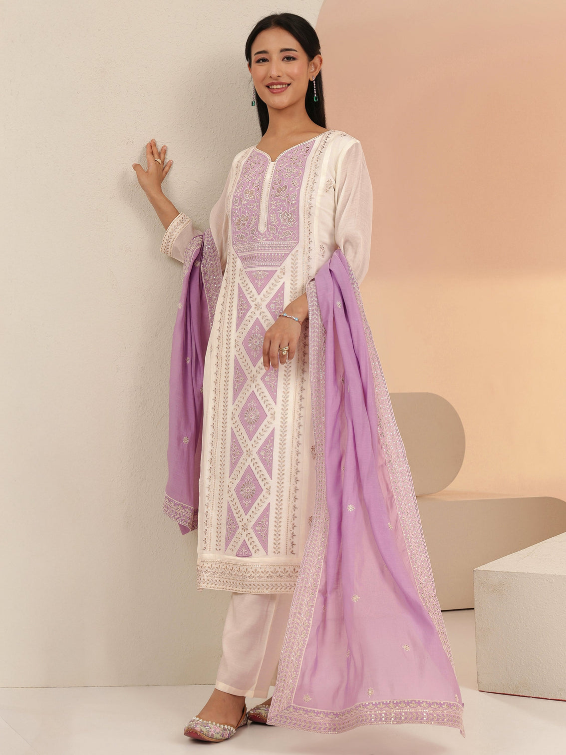 Mameraa White Floral Embroidered Chanderi Cotton Straight Suit Set