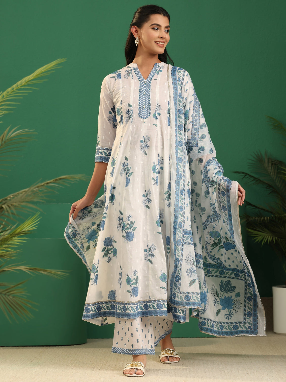 Mameraa White Floral Printed Cotton Anarakali Suit Set