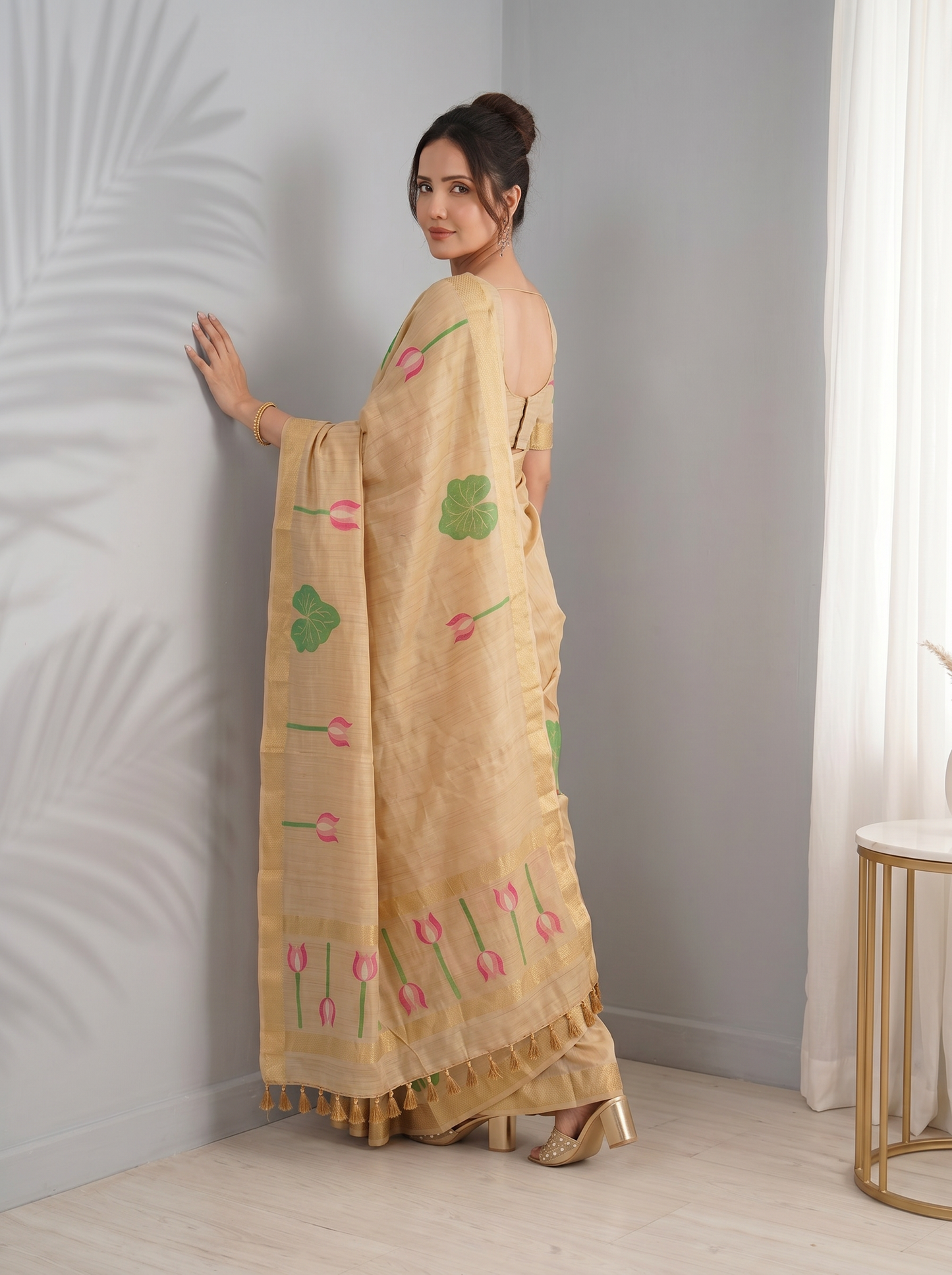 Chicko Premium Soft Linen Cotton Saree with Meenakari Lotus Pallu