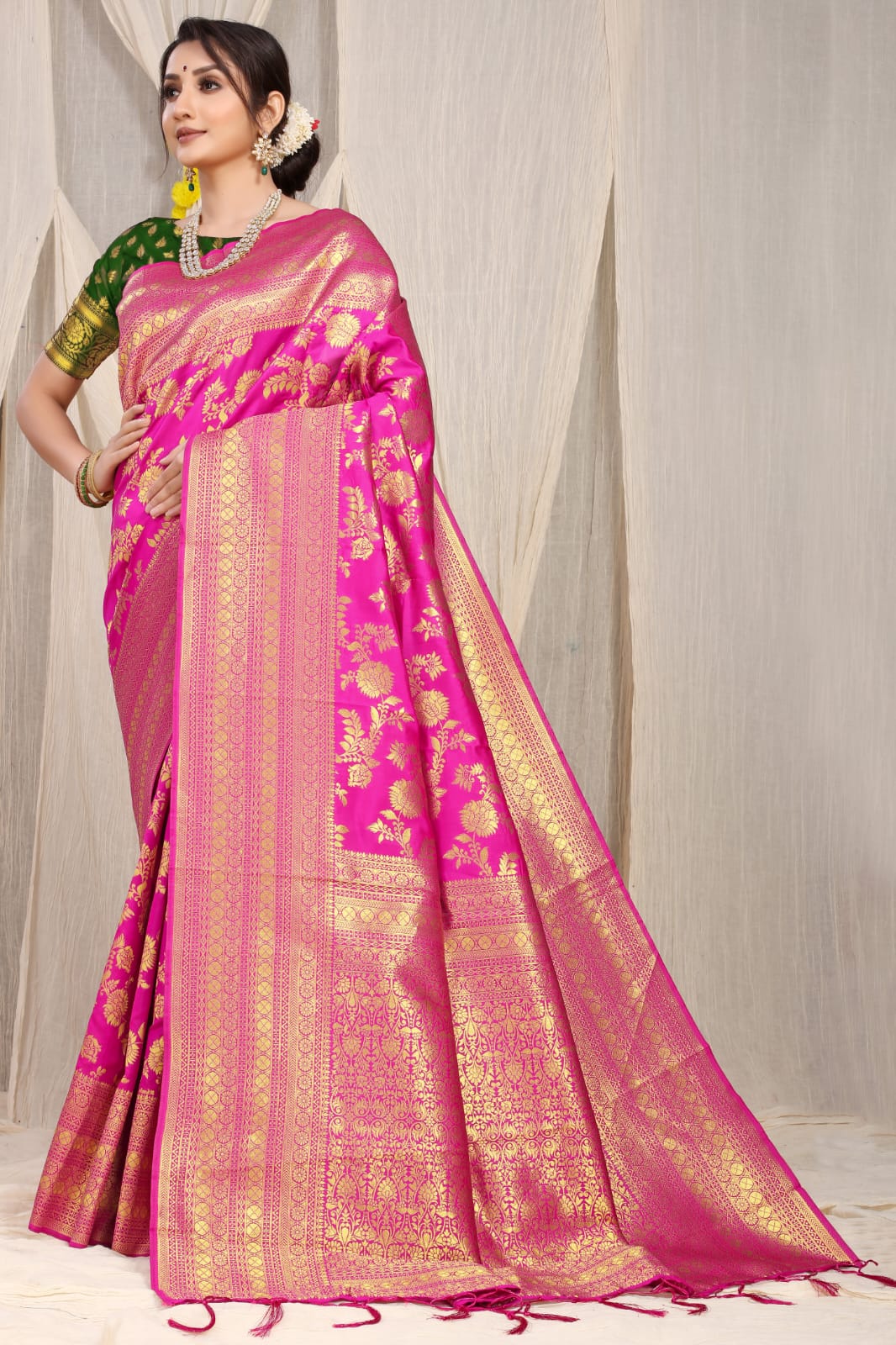 Flattering Dark Pink Banarasi Silk Saree With Adorable Blouse Piece