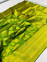 Amazing Green Banarasi Silk Saree With Adorable Blouse Piece