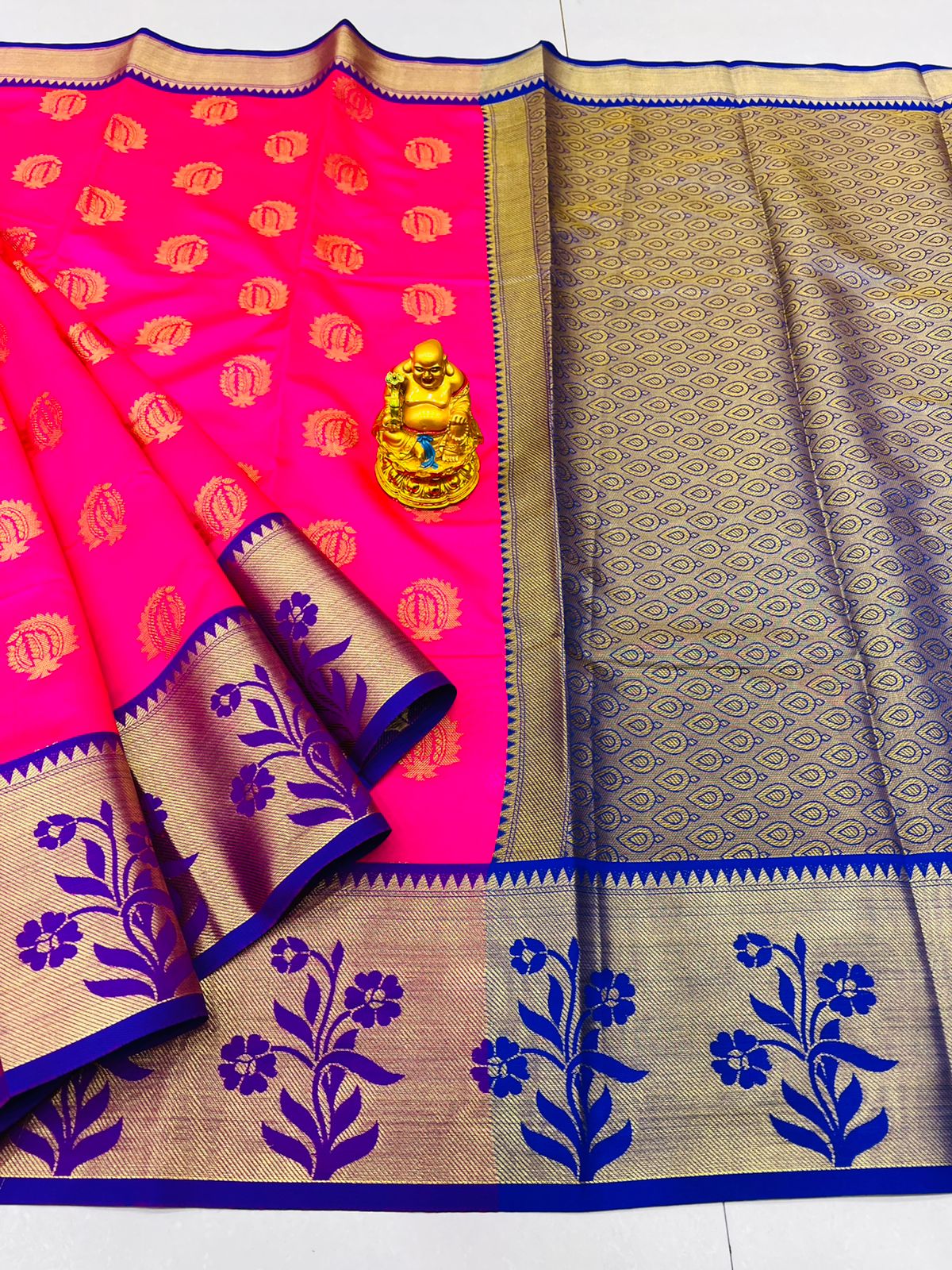 Exceptional Dark Pink Banarasi Silk Saree With Most Adorable Blouse Piece