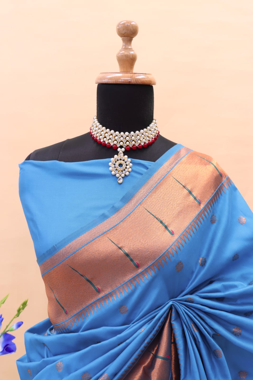 Girlish Firozi Paithani Silk Saree With Charming Blouse Piece