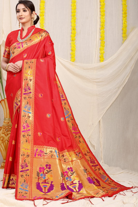 Stunner Red Paithani Silk Saree With Gorgeous Blouse Piece