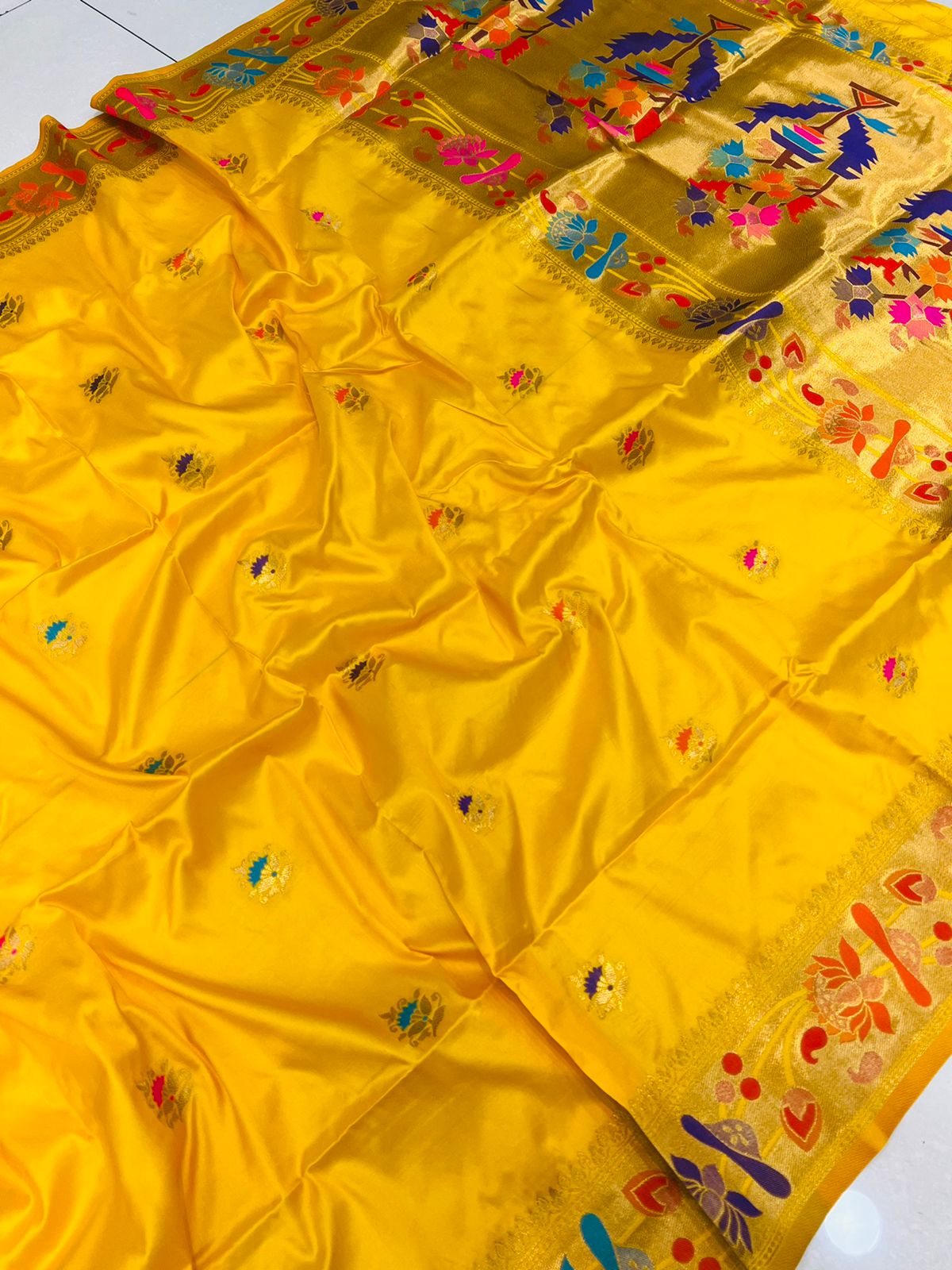 Classic Yellow Paithani Silk Saree With Gorgeous Blouse Piece