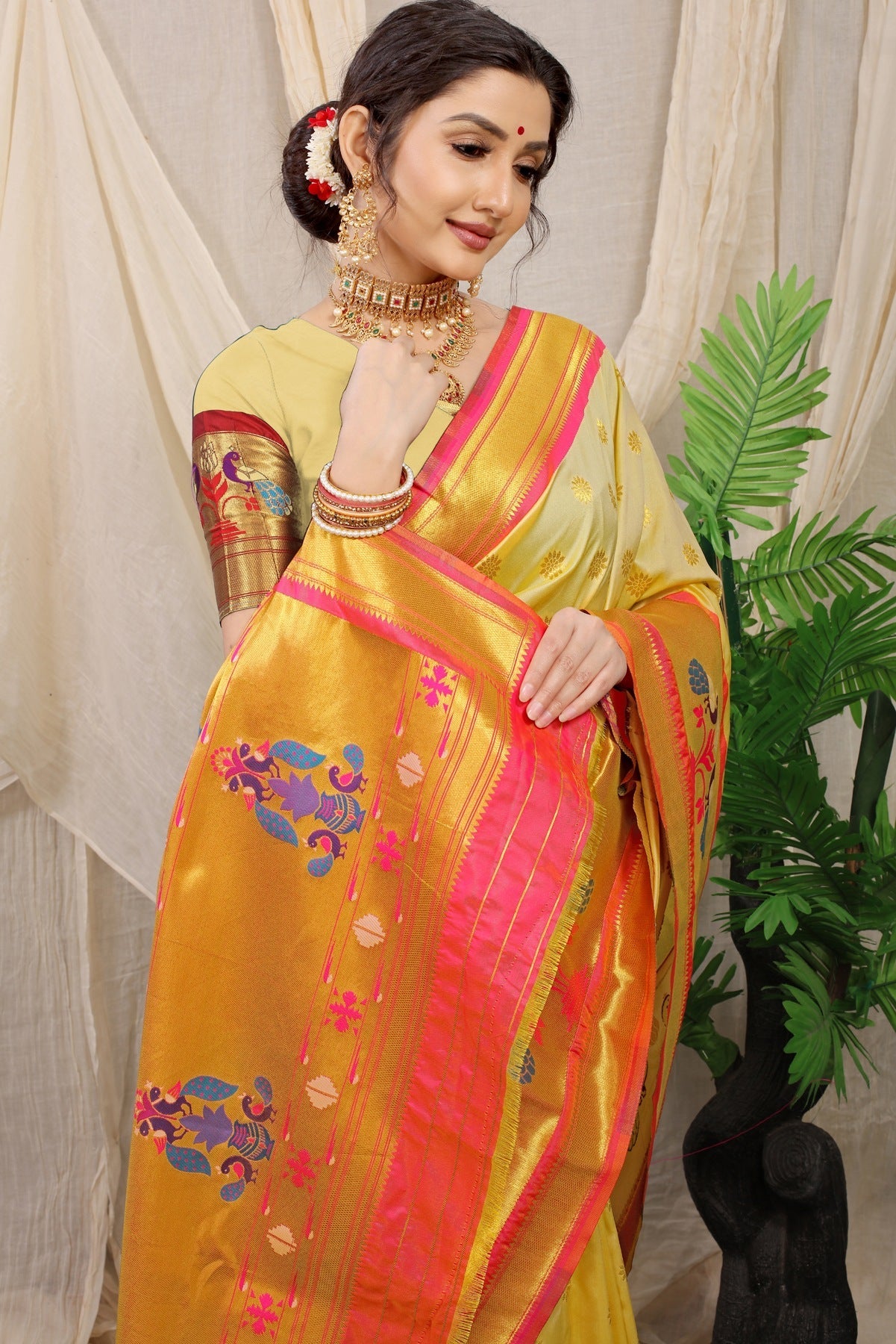 Arresting Beige Paithani Silk Saree With Splendorous Blouse Piece