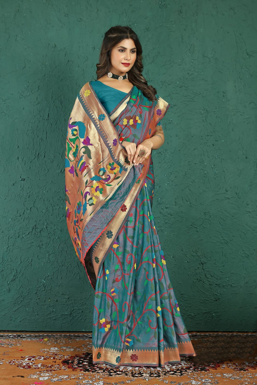 Scintilla Grey Paithani Silk Saree With Tempting Blouse Piece