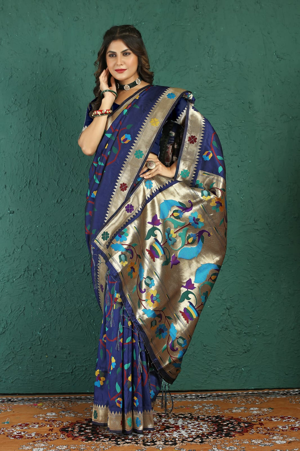 Surreptitious Navy Blue Paithani Silk Saree With Magnetic Blouse Piece