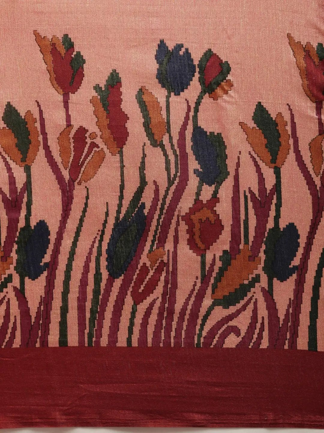 Stylish Silk Saree With Solid Floral Print