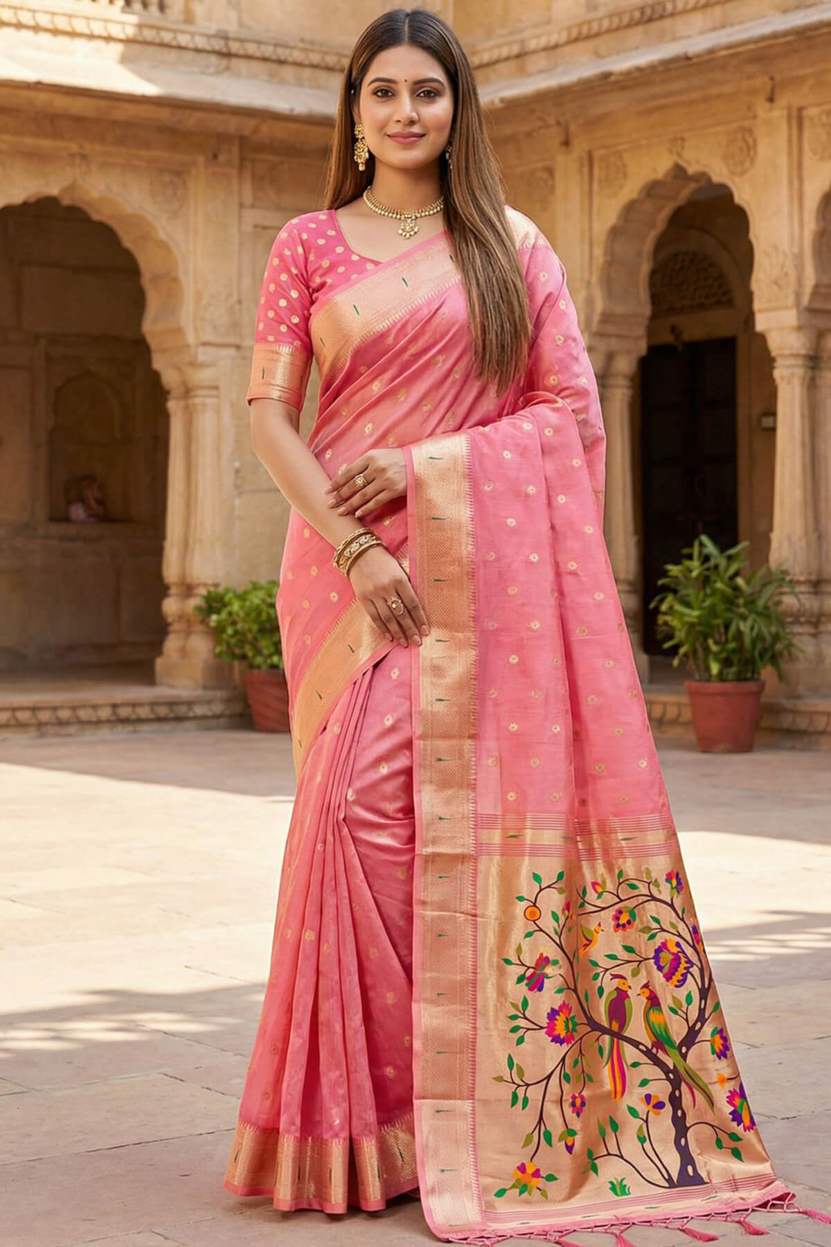 Panache Pink Paithani Silk Saree With Ravishing Blouse Piece
