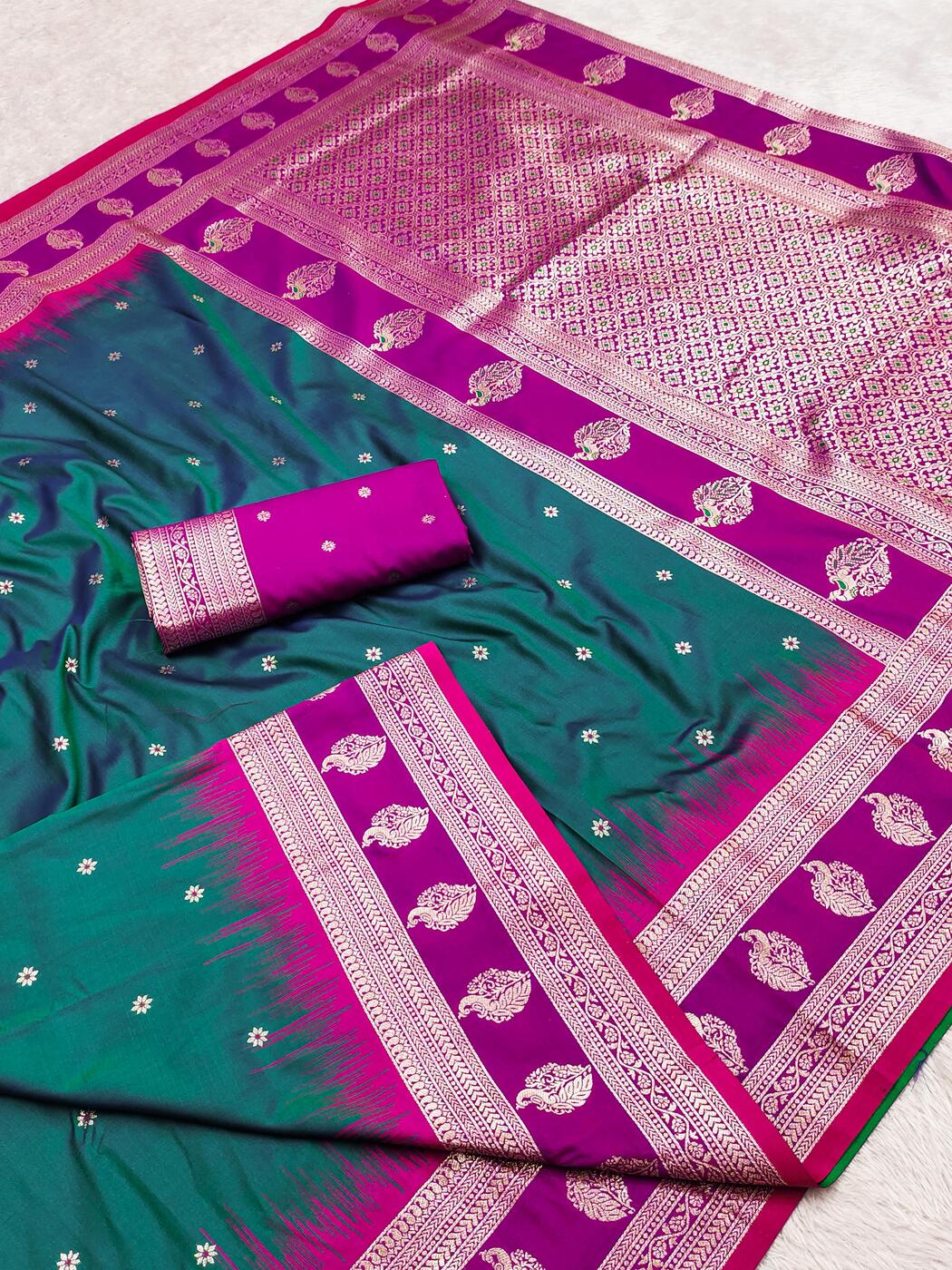 Refreshing Teal Green Pure Zari Weaving Banarasi Silk Saree With Extraordinary Blouse Piece