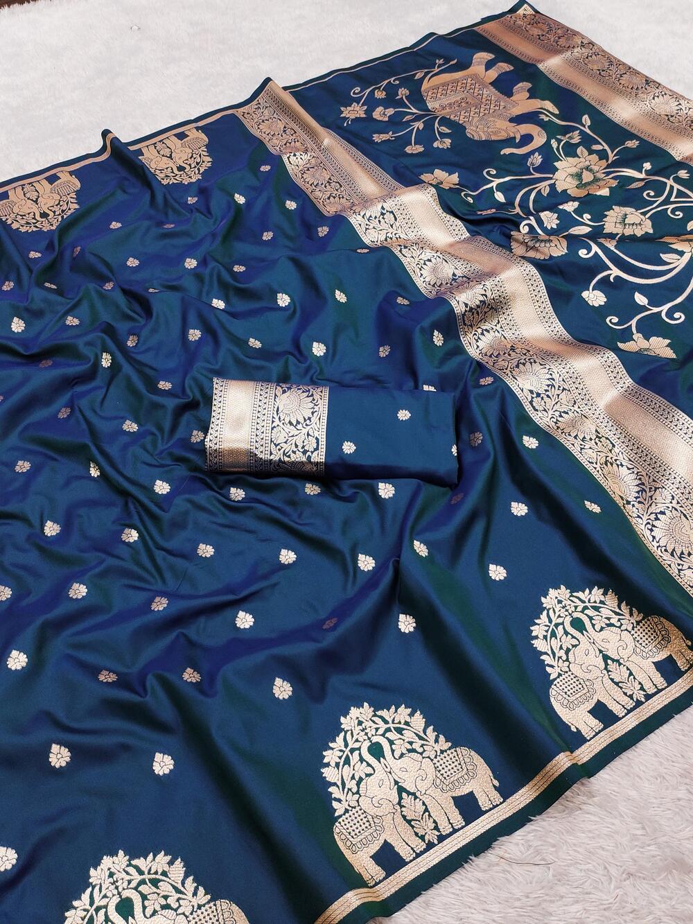 Inimitable Navy Blue Pure Zari Weaving Banarasi Silk Saree With Stunner Blouse Piece