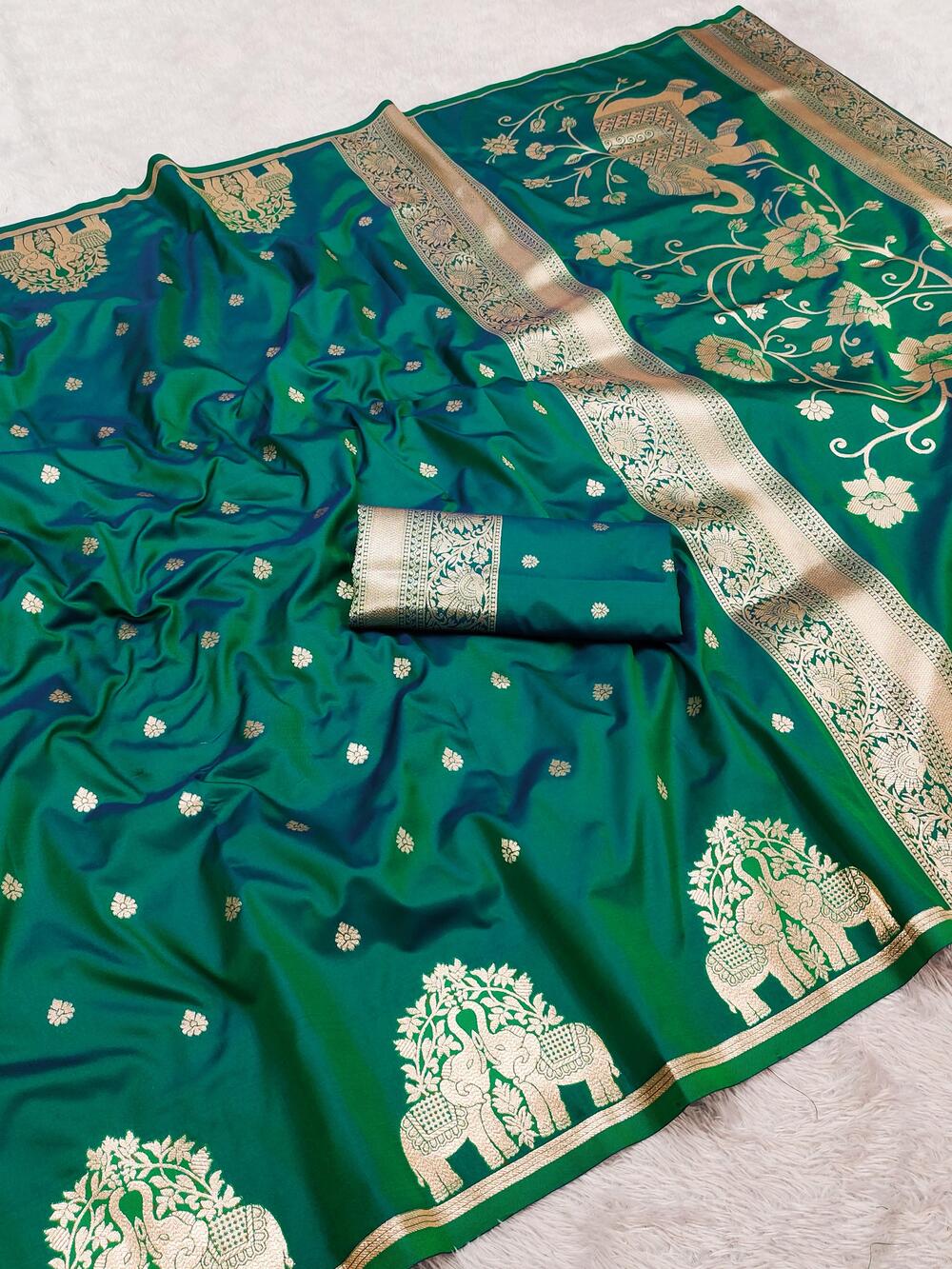 Panoply Sea Green Pure Zari Weaving Banarasi Silk Saree With Pleasurable Blouse Piece