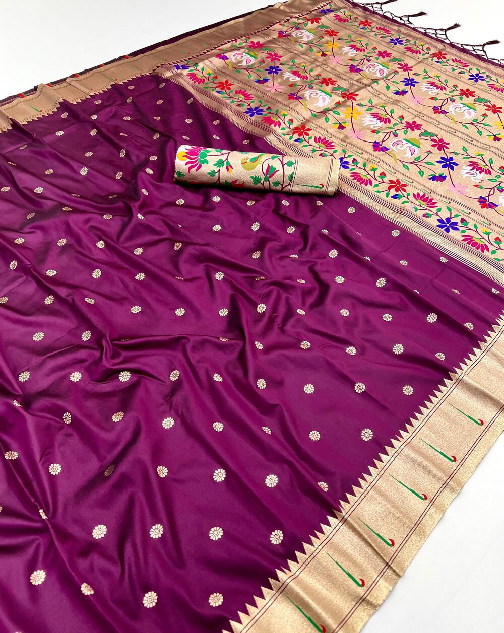 Adoring Wine Paithani Silk Saree With Desiring Blouse Piece