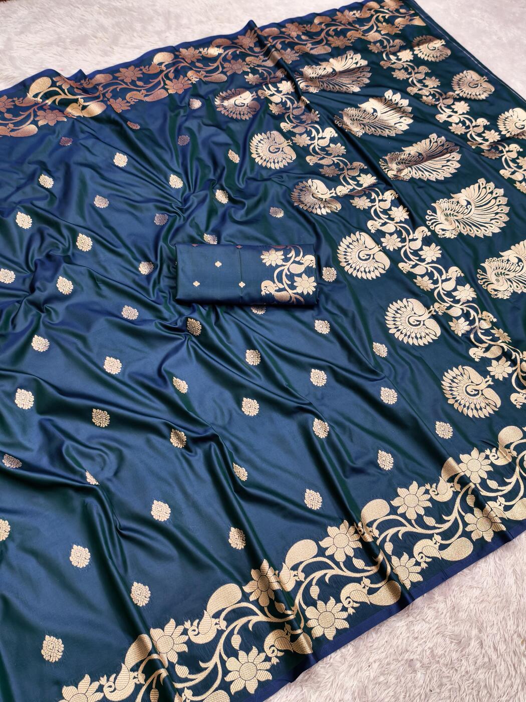 Mesmerising Blue Pure Zari Weaving Banarasi Silk Saree With Appealing Blouse Piece