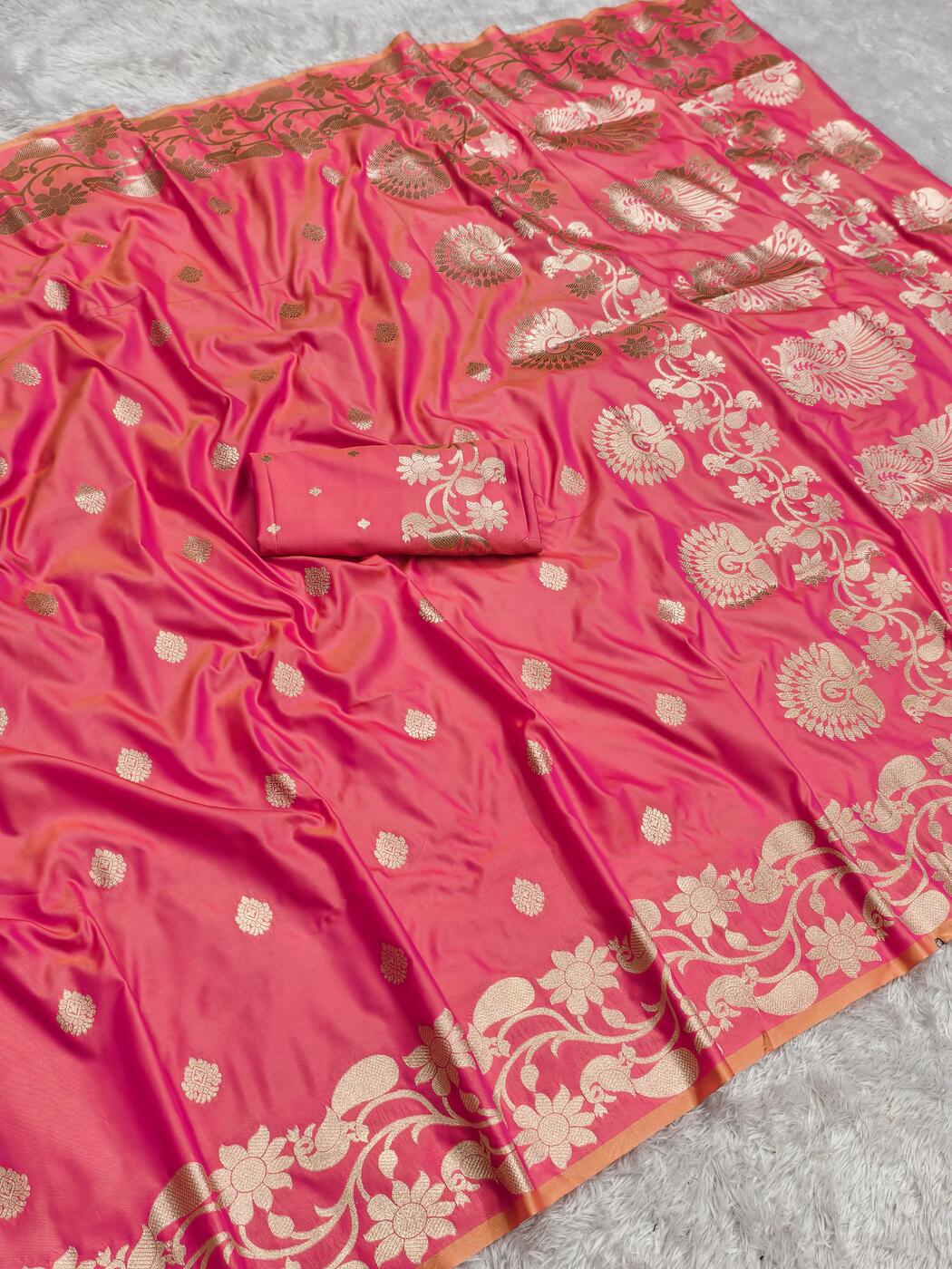Smashing Pink Pure Zari Weaving Banarasi Silk Saree With Magnetic Blouse Piece