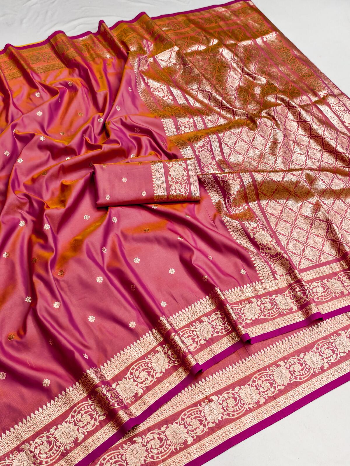 Exemplary Pink Pure Zari Weaving Banarasi Silk Saree With Alluring Blouse Piece
