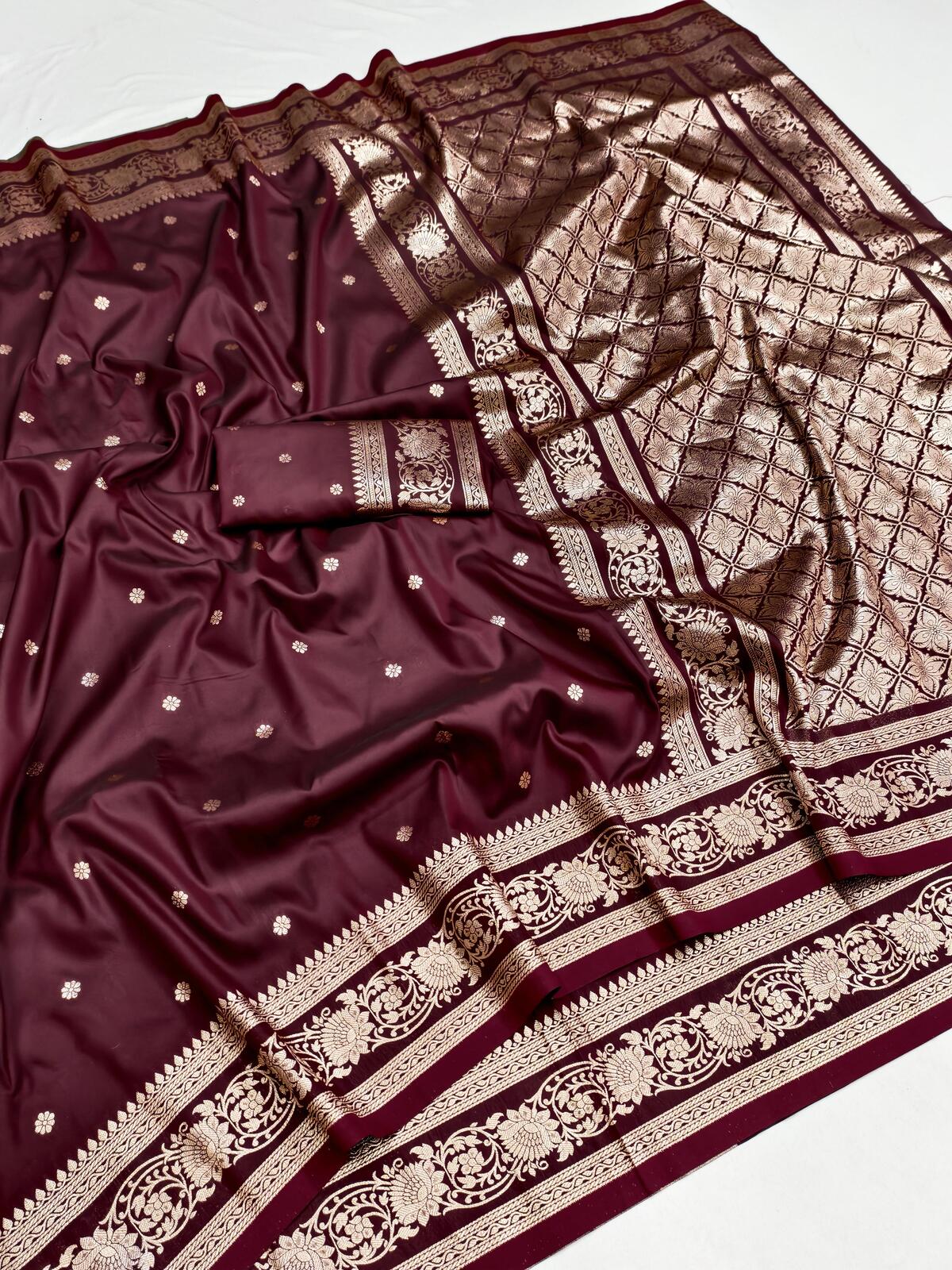 Flattering Wine Pure Zari Weaving Banarasi Silk Saree With Groovy Blouse Piece