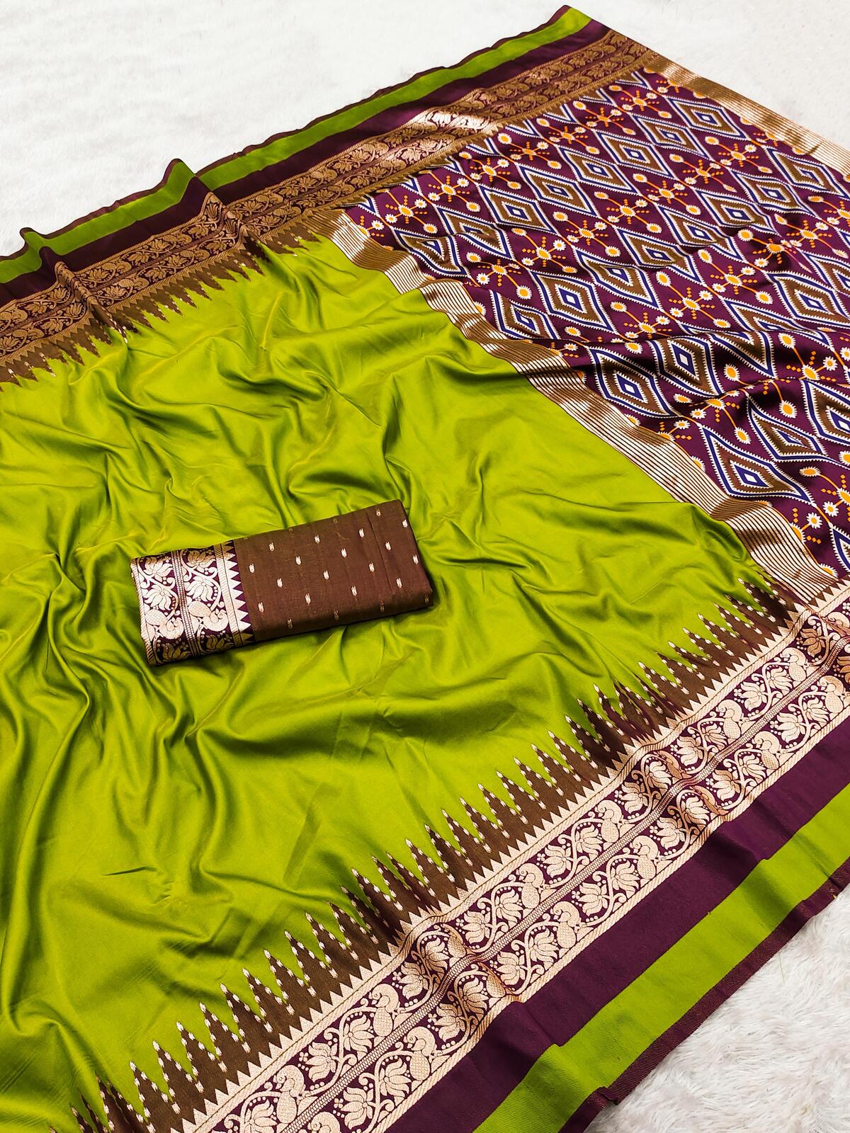 Bewitching Parrot Pure Zari Weaving Banarasi Silk Saree With Classy Blouse Piece
