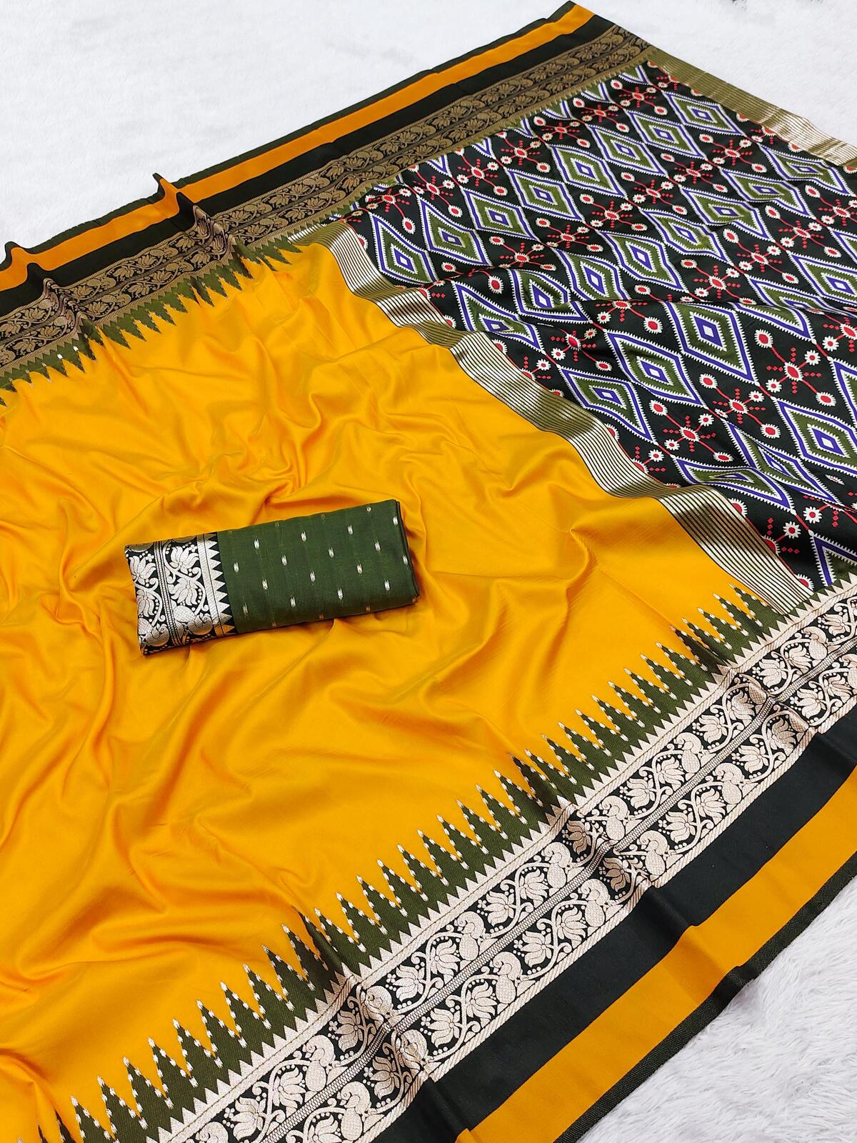 Dalliance Yellow Pure Zari Weaving Banarasi Silk Saree With Surpassing Blouse Piece