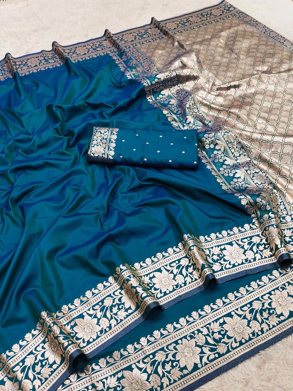 Engaging Blue Pure Zari Weaving Banarasi Silk Saree With Twirling Blouse Piece