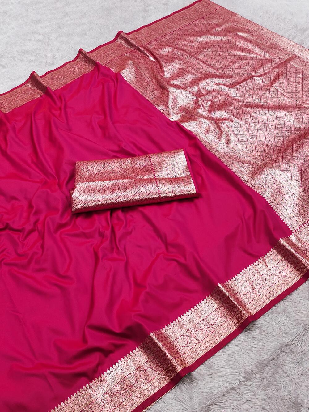 Forbearance Dark Pink Pure Zari Weaving Banarasi Silk Saree With Unique Blouse Piece