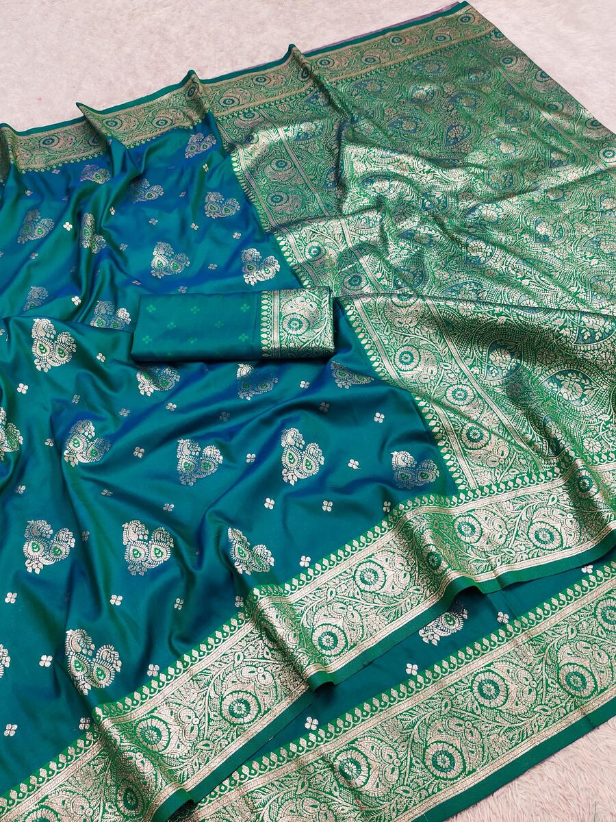 Lissome Rama Pure Zari Weaving Banarasi Silk Saree With Sensational Blouse Piece