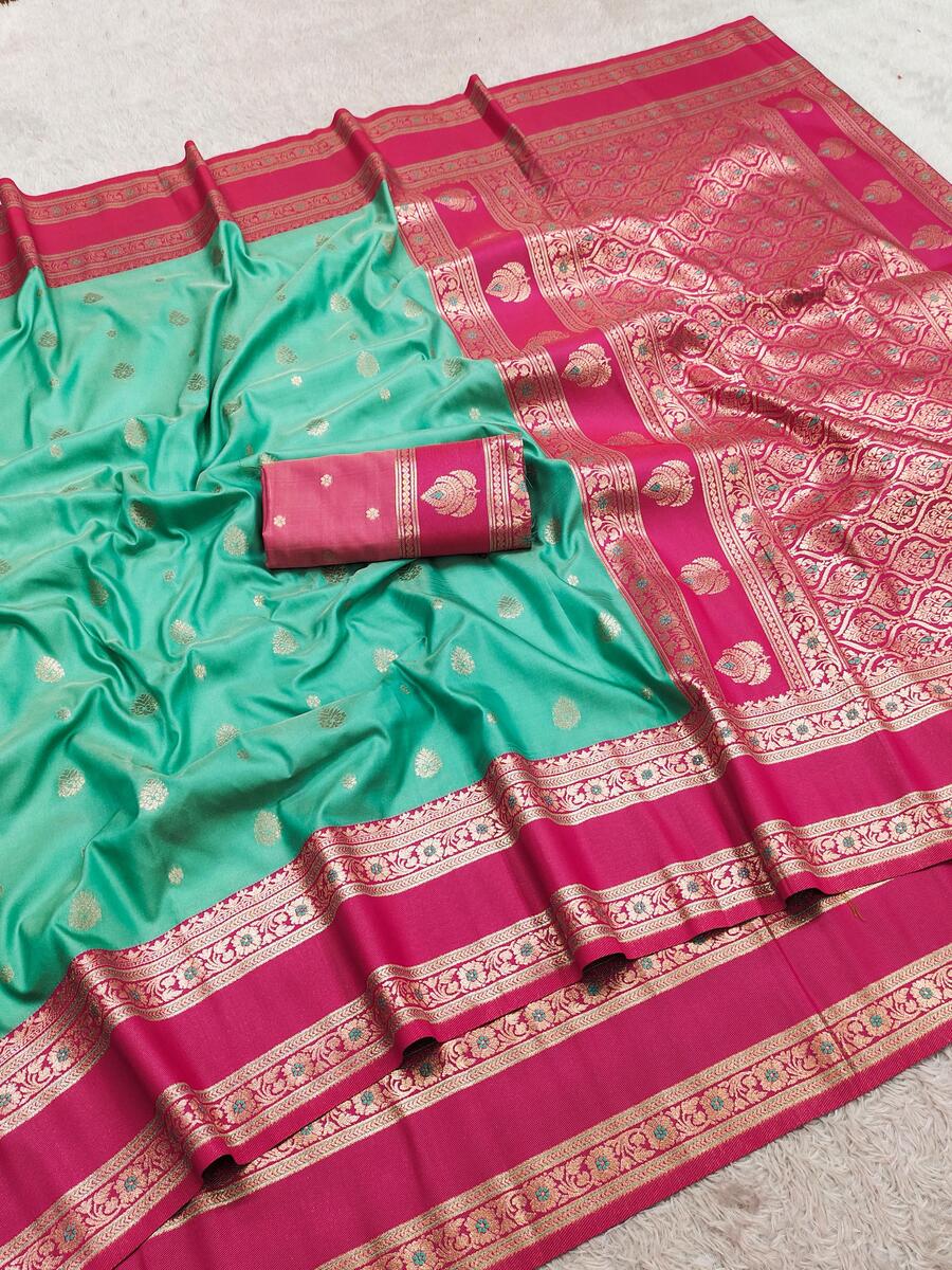 Resplendent Sea Green Pure Zari Weaving Banarasi Silk Saree With Exquisite Blouse Piece